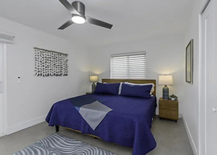 Azule Waterfront With Private Dock Holiday home *