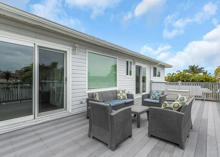Azule Waterfront With Private Dock *