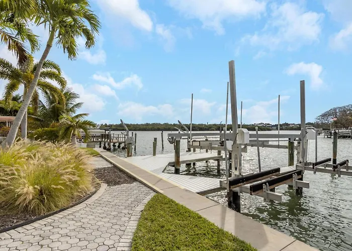 Azule Waterfront With Private Dock