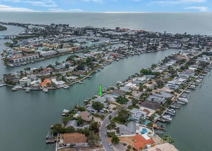 Azule Waterfront With Private Dock Holiday home Clearwater Beach