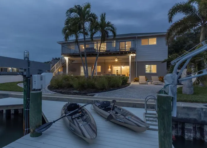 Azule Waterfront With Private Dock *