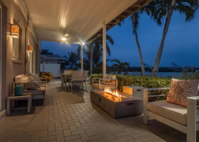 Azule Waterfront With Private Dock * Clearwater Beach